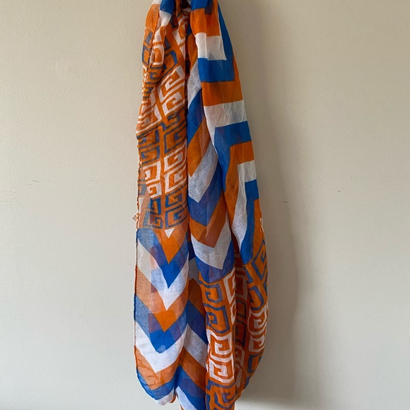 INFINITY SCARF BUNDLE! - Picture 4 of 10